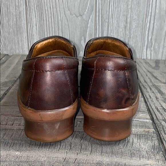 Ariat Brown Leather Clogs 7 - Picture 6 of 10